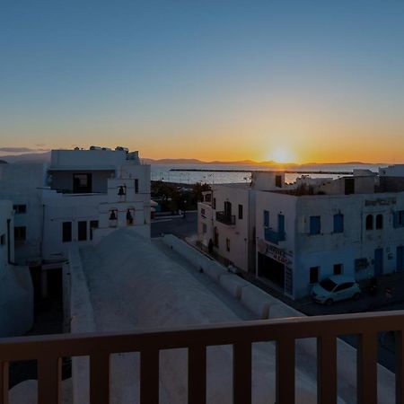 El_Puerto Luxury Port Suites Naxos City エクステリア 写真