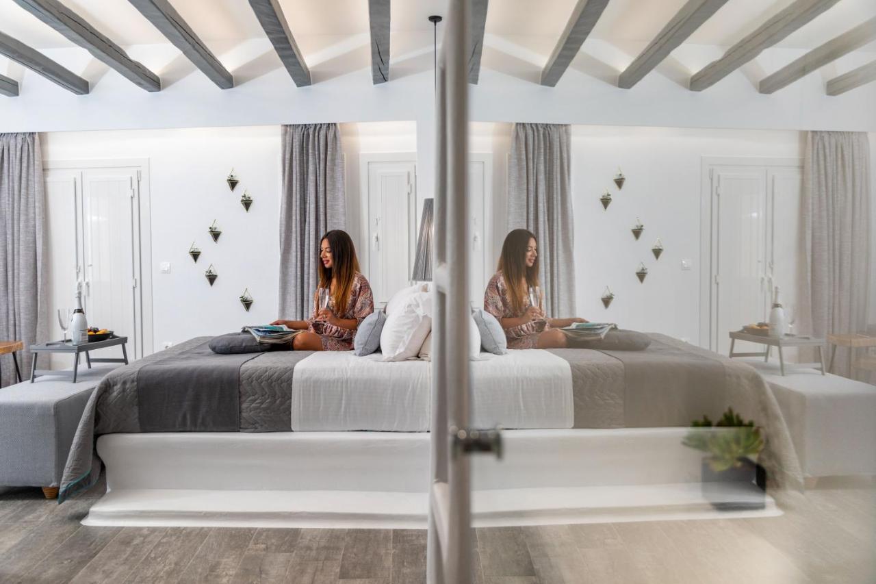 El_Puerto Luxury Port Suites Naxos City エクステリア 写真