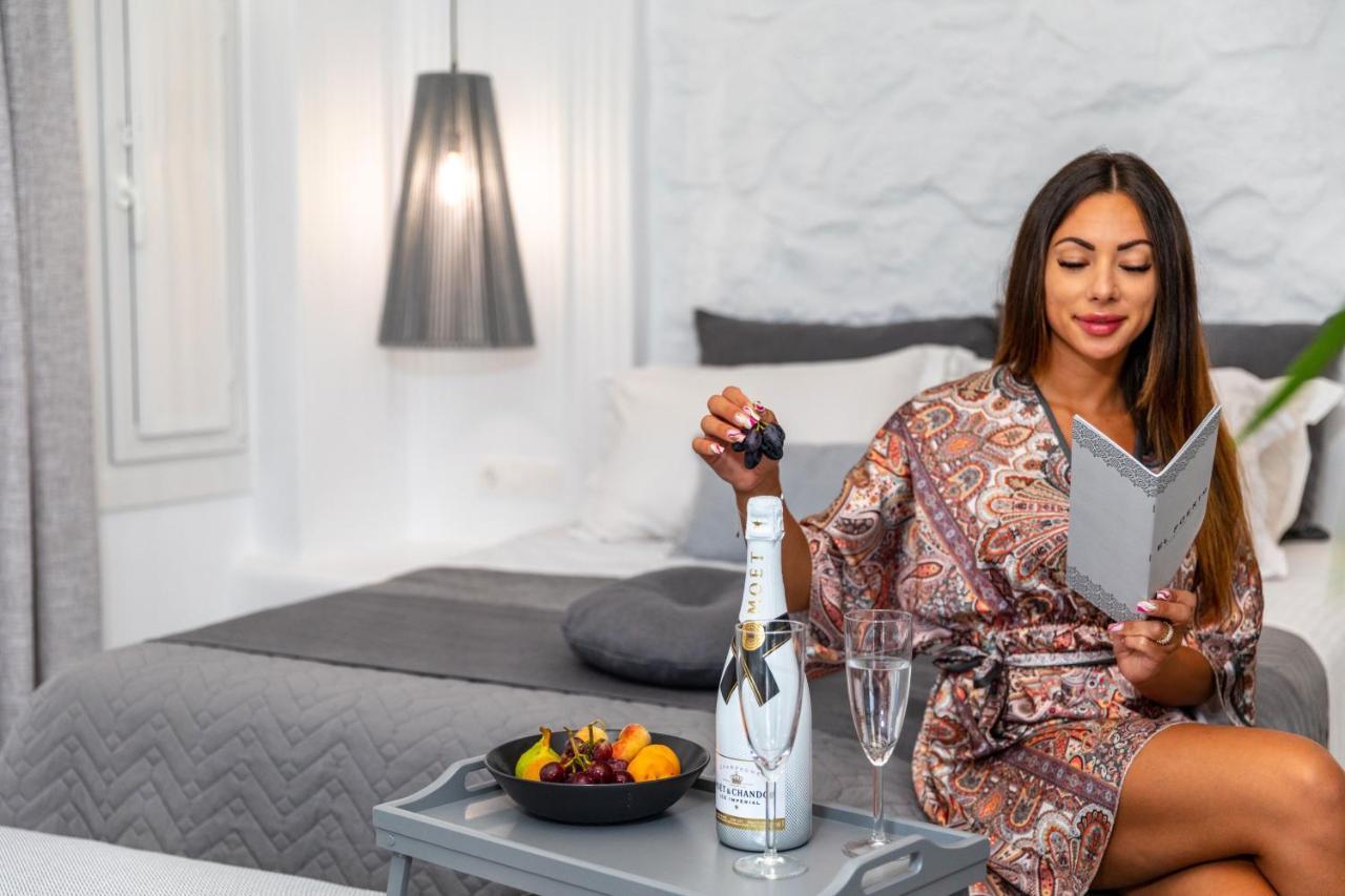 El_Puerto Luxury Port Suites Naxos City エクステリア 写真