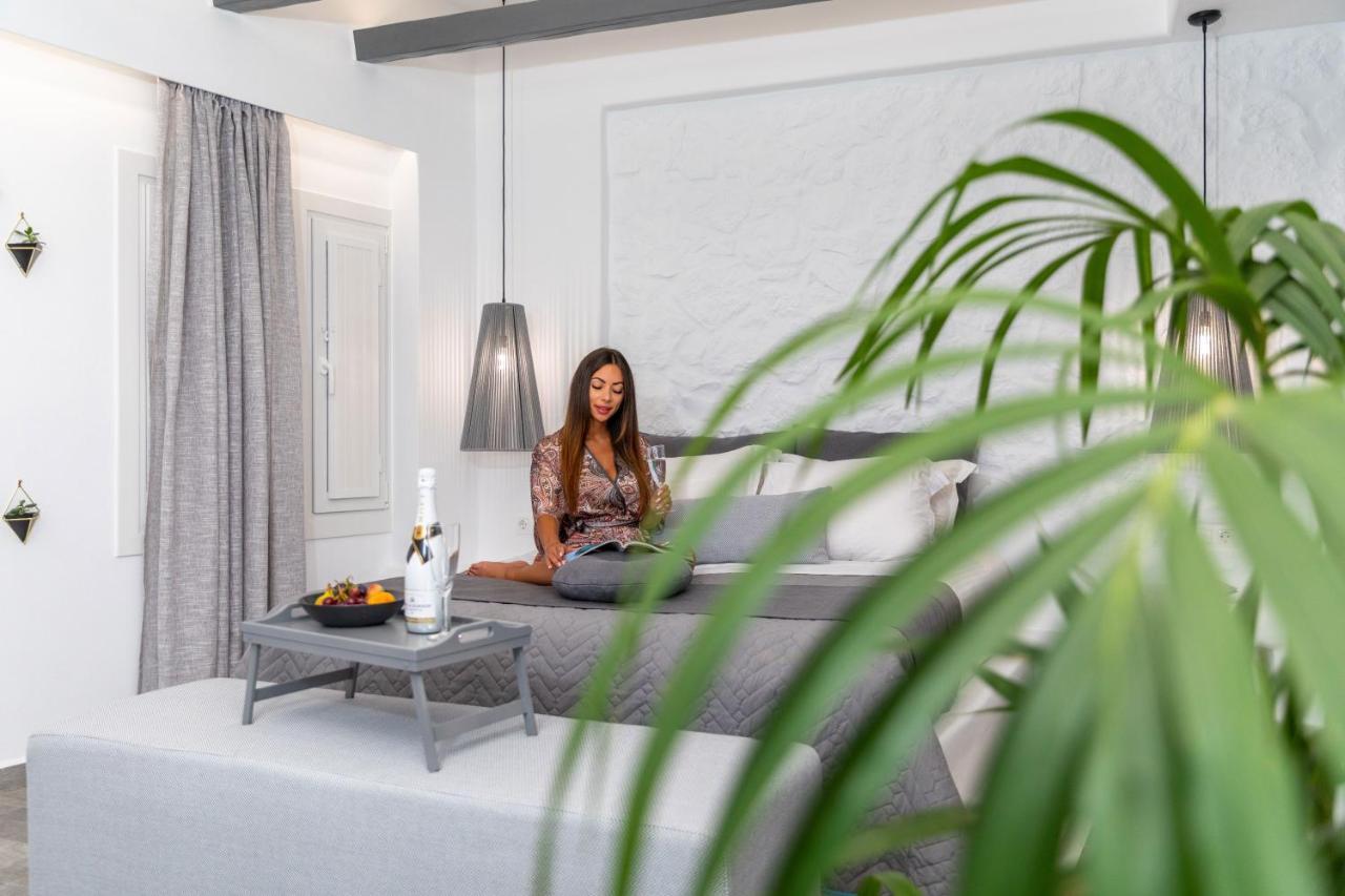 El_Puerto Luxury Port Suites Naxos City エクステリア 写真