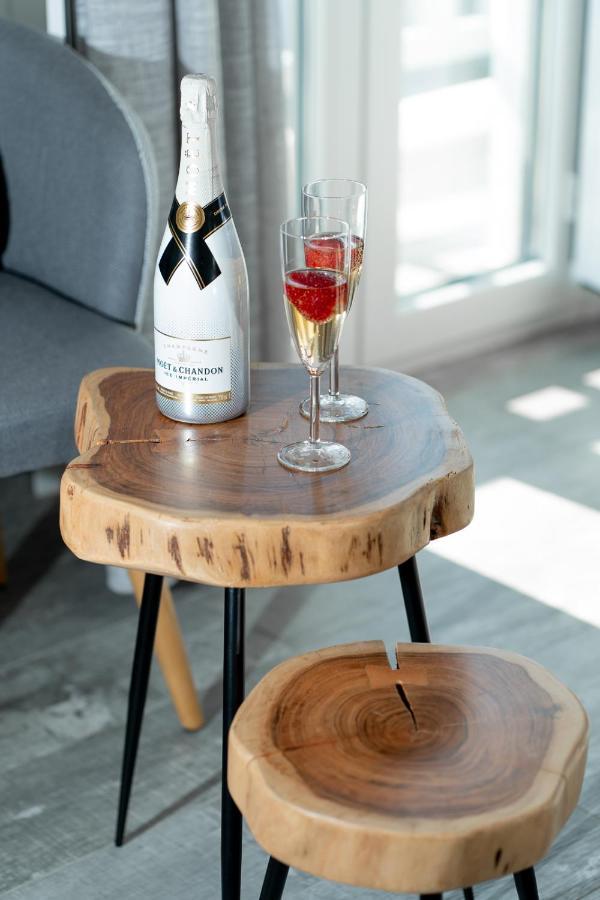 El_Puerto Luxury Port Suites Naxos City エクステリア 写真